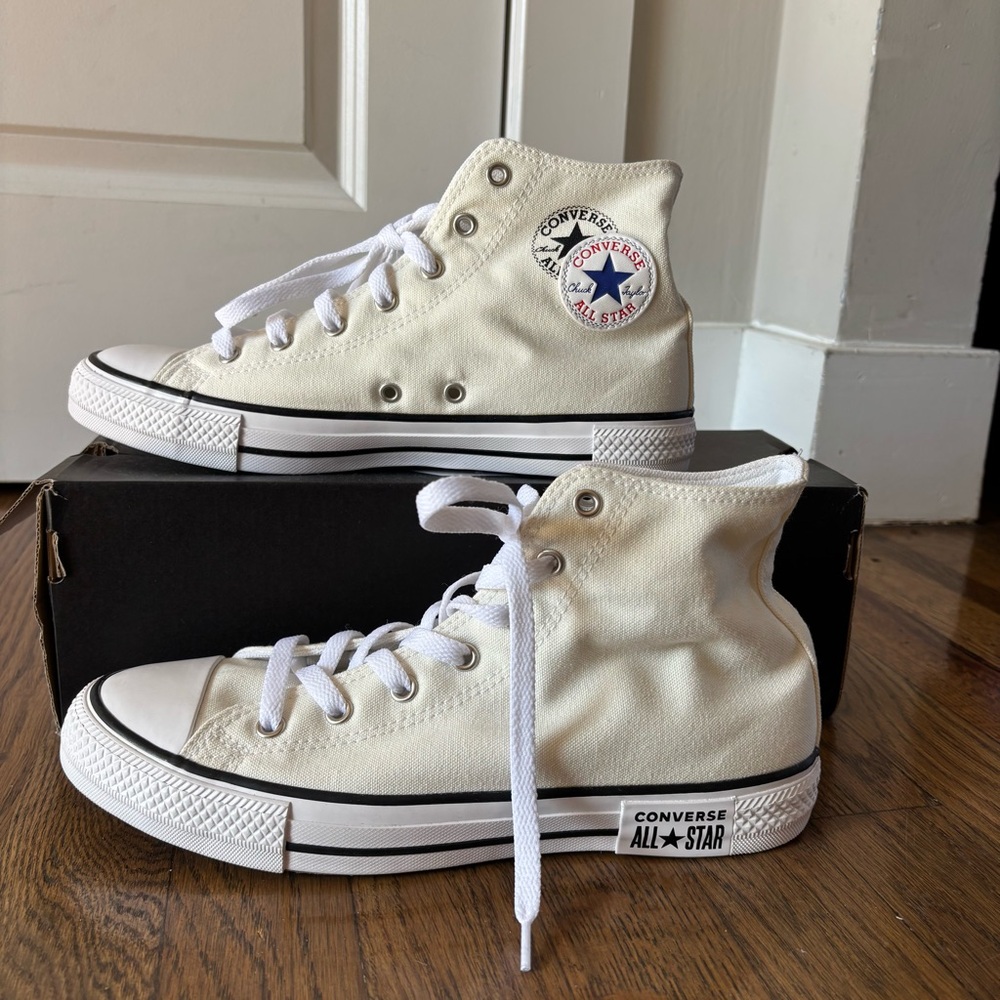 Converse Classic Chuck Taylor All Star Canvas Off White Size 7